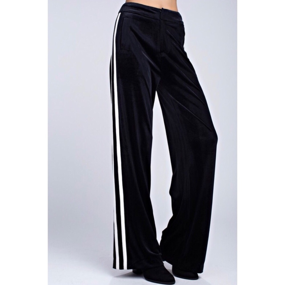 New black velvet track pants - Picture 2 of 3